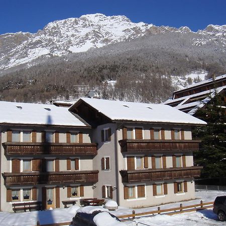 Aparthotel Casa Stefano E Lucia Bormio Exterior foto