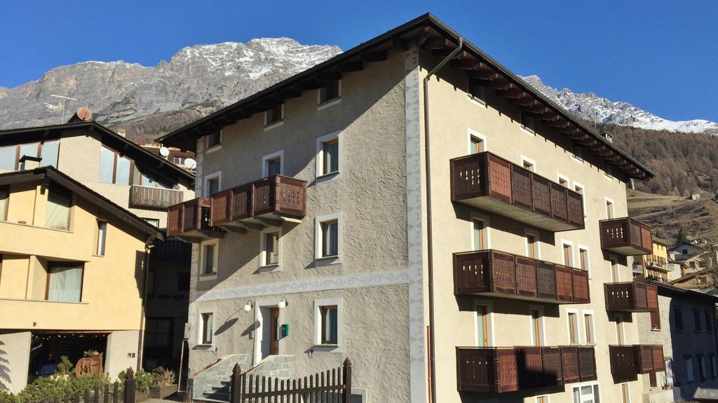 Aparthotel Casa Stefano E Lucia Bormio Exterior foto