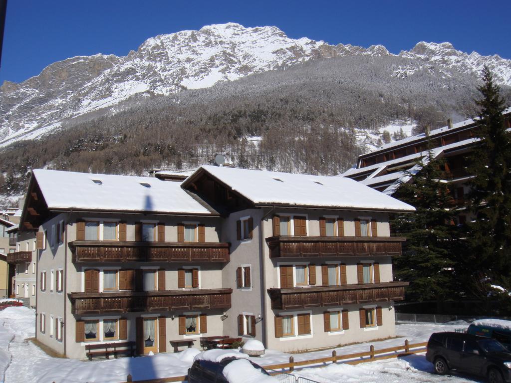 Aparthotel Casa Stefano E Lucia Bormio Exterior foto