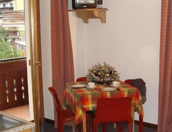 Aparthotel Casa Stefano E Lucia Bormio Exterior foto